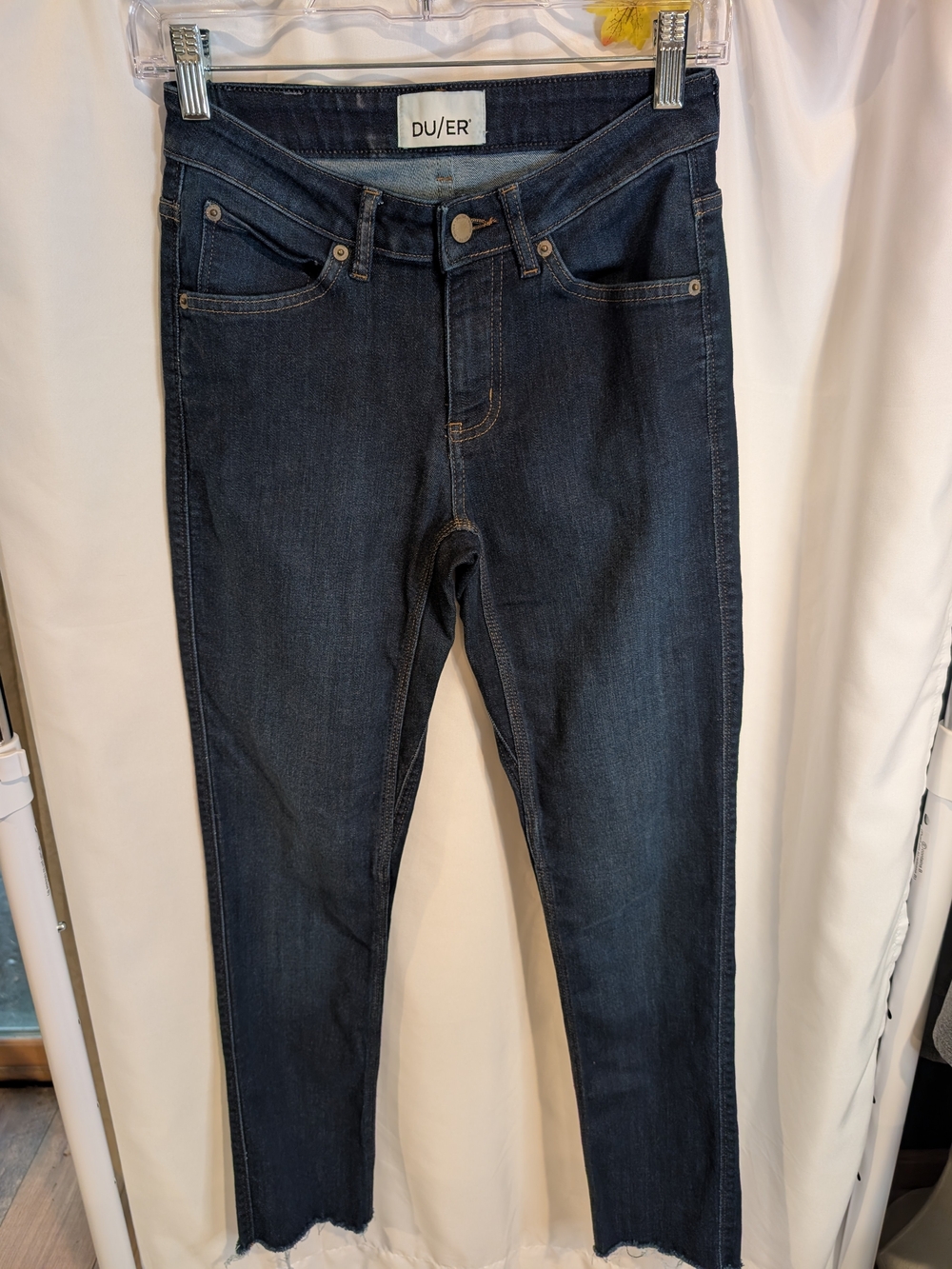 DU/ER Dark Wash Performance Denim Skinny Jeans Frayed Hem Size 25 x 32